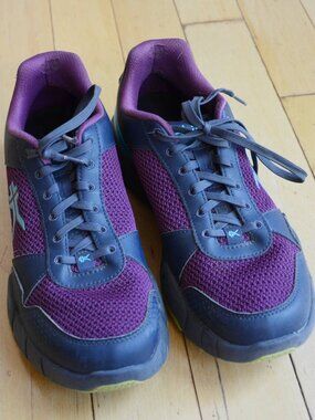 KURU Quantum 2 sneakers women size 11 M
